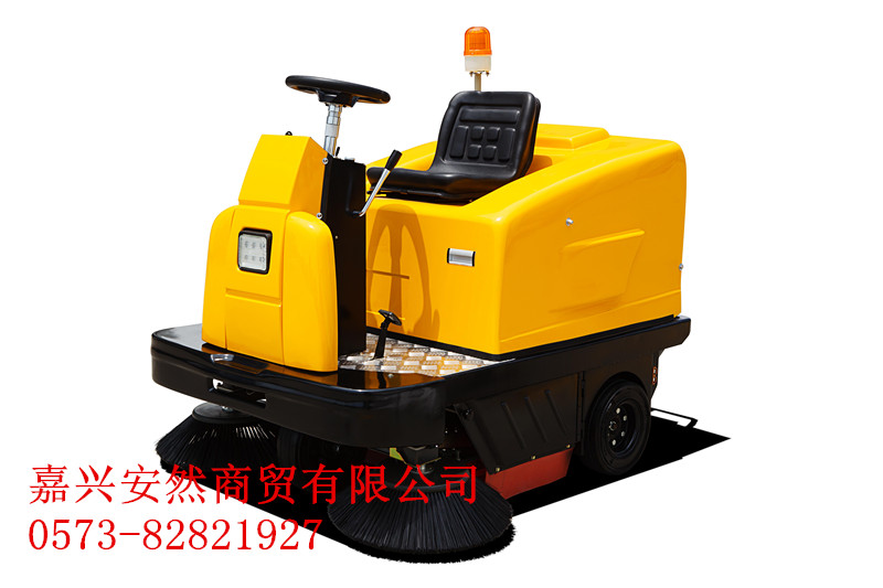 嘉興駕駛式掃地機(jī)什么牌子好