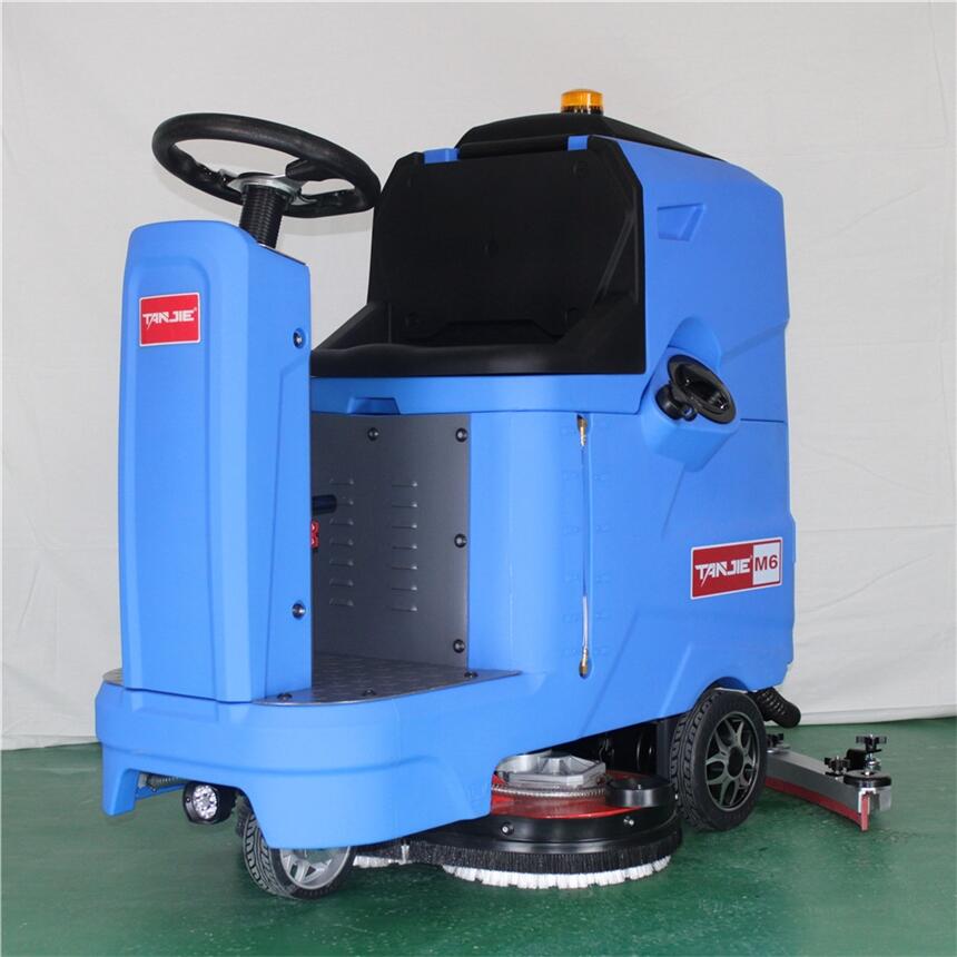 雙刷駕駛式洗地機(jī)M6 工廠車間超市醫(yī)院快速保潔拖地機(jī) 油水污漬清洗箱擦地機(jī)批發(fā)