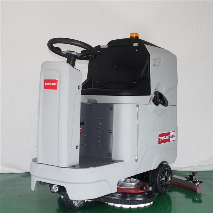 視頻機(jī)械化工醫(yī)藥廠保潔拖地機(jī) 雙刷駕駛式洗地機(jī)M6  